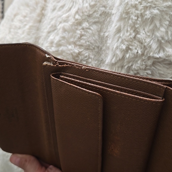 Vintage Louis Vuitton Monogram Wallet / Agenda / Passport Holder - Picture 6 of 15